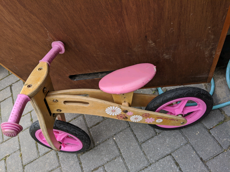 halfords wooden balance bike